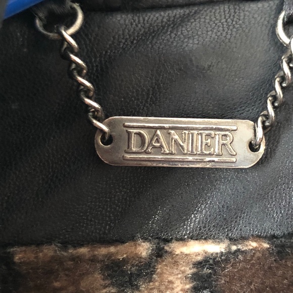 Danier leather jacket - Picture 3 of 3